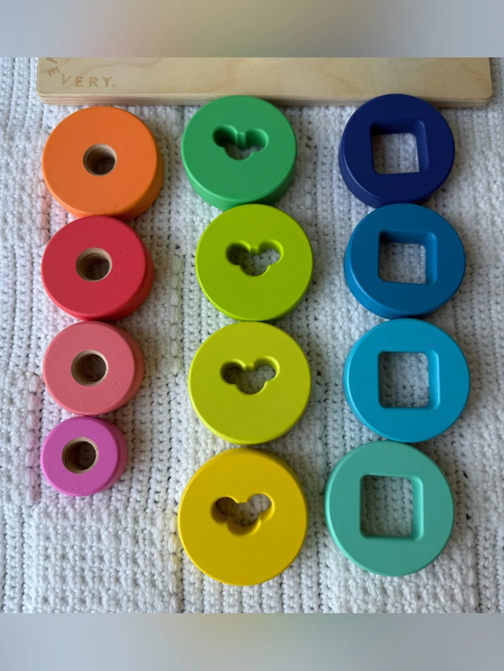 Lovevery Twist & Pivot Pattern Puzzle